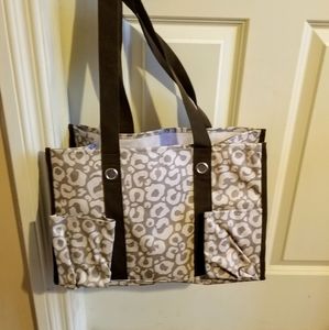 NWOT Thirty-One tote, never used, Outside pockets